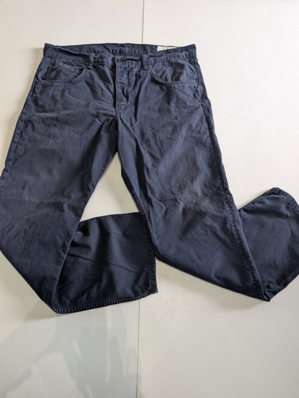 Rag & Bone Men's Standard Issue Fit 3 Slim Straight Leg, Distressed Navy Size 36